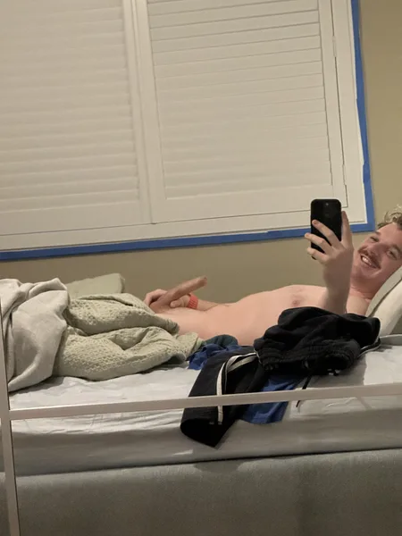 Nakna Man