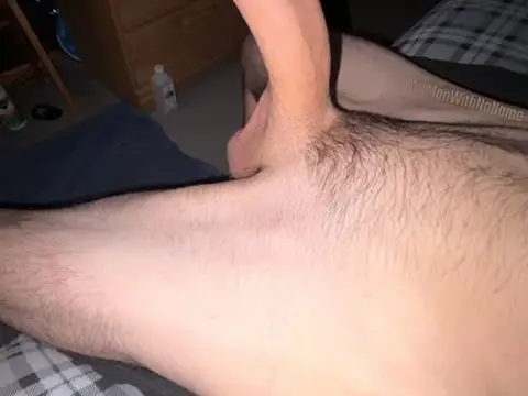 i wake up w a 3rd leg every morning.. 😅
